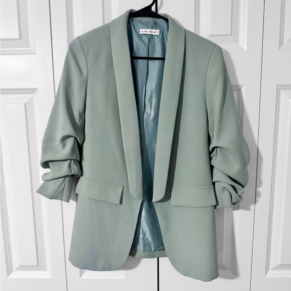 Light Green Blazer with Scrunch Sleevw